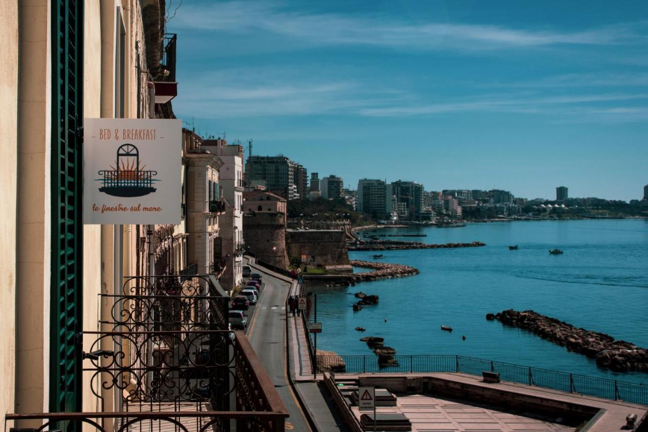 B&B Le Finestre Sul Mare Taranto Eksteriør billede