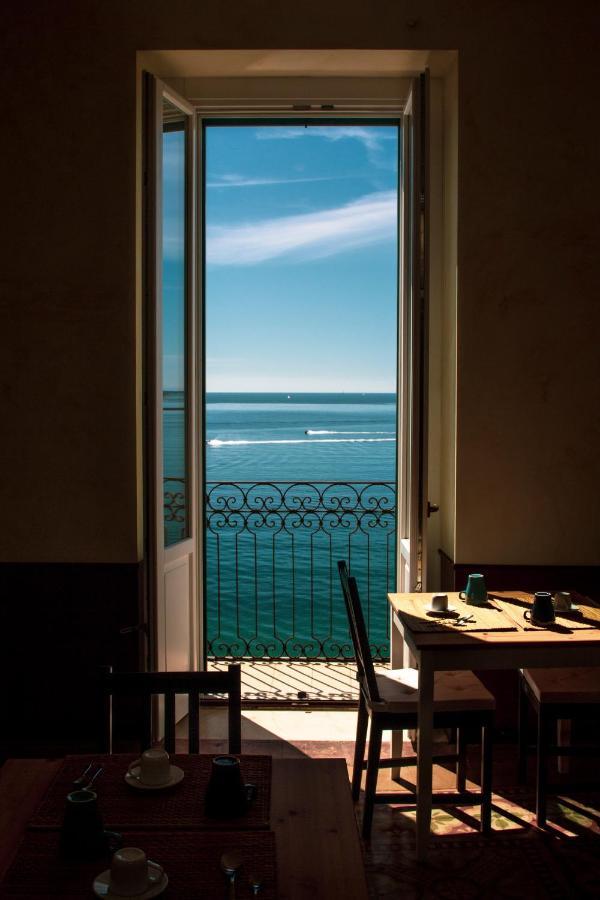B&B Le Finestre Sul Mare Taranto Eksteriør billede