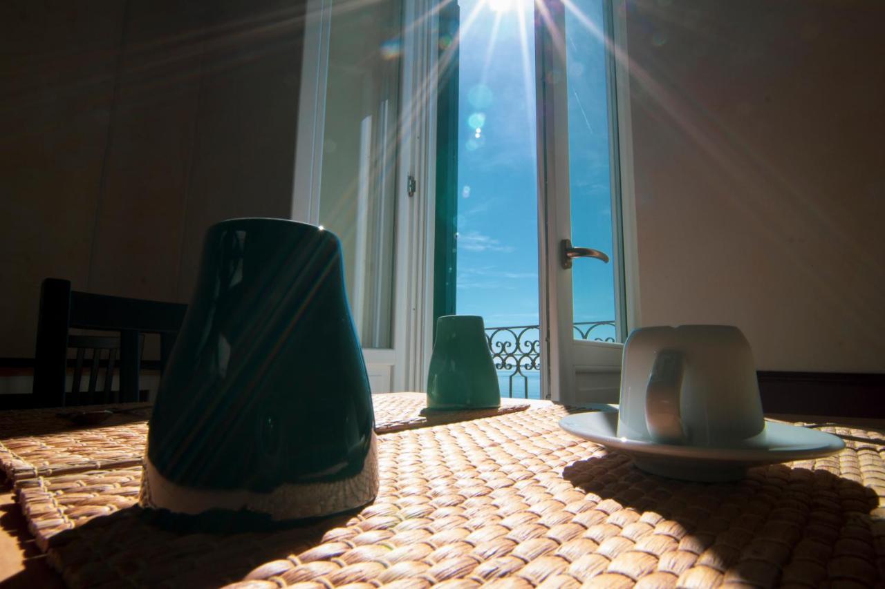 B&B Le Finestre Sul Mare Taranto Eksteriør billede